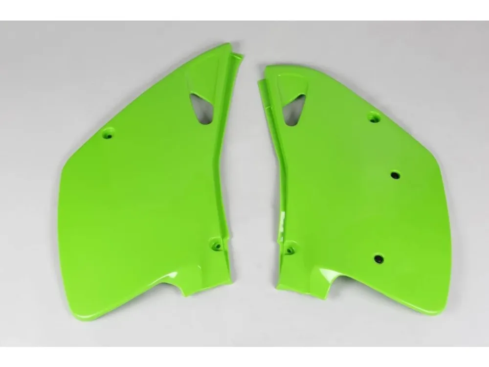UFO boční tabulky zadní KAWASAKI KX 125/250 92-93, barva zelená Akční Nabídka
